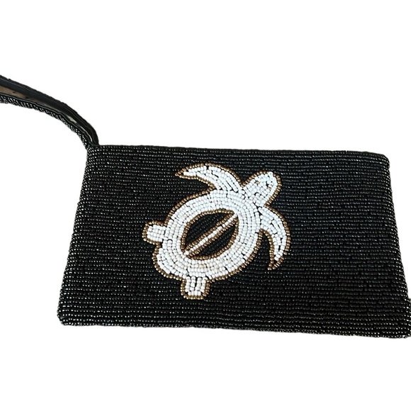 Beaded Turtle Wristlet - Picture 4 of 4